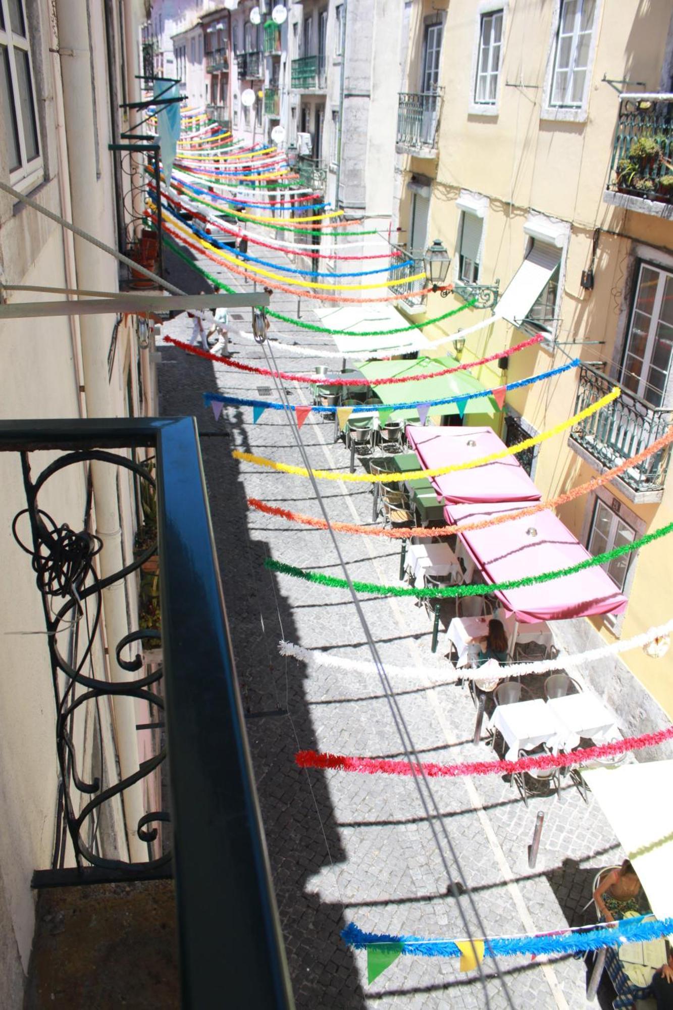 The Blue House - Lively Bairro Alto Apartment Lisbon Exterior photo