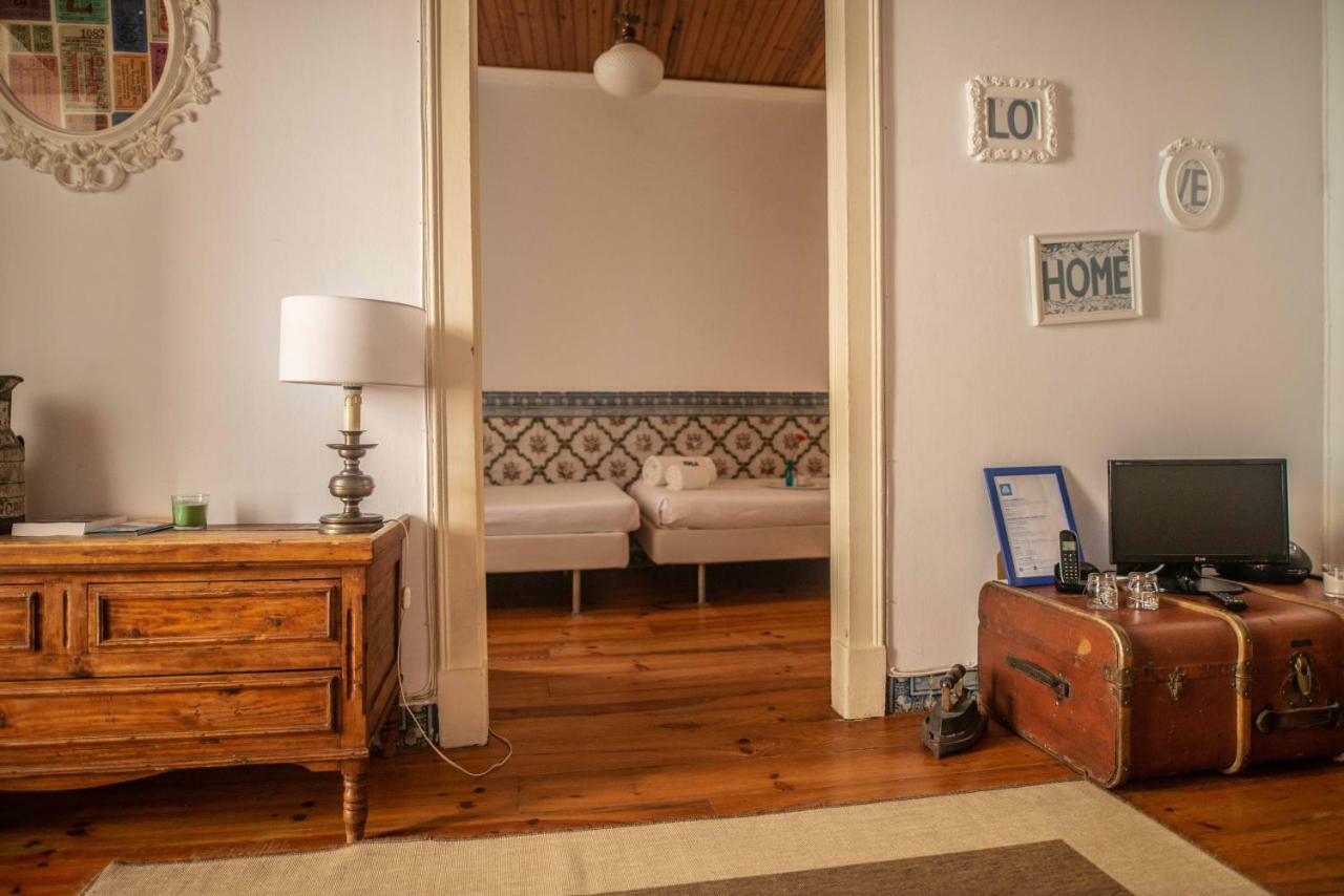 The Blue House - Lively Bairro Alto Apartment Lisbon Exterior photo